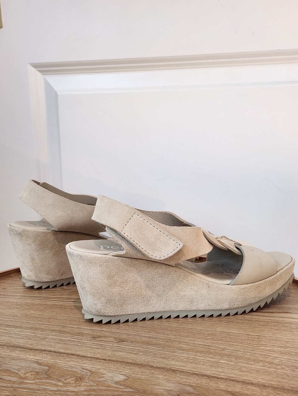 Pedro Garcia Women's Beige Wedge Sandals with Suede Finish New - Picture 6 of 12